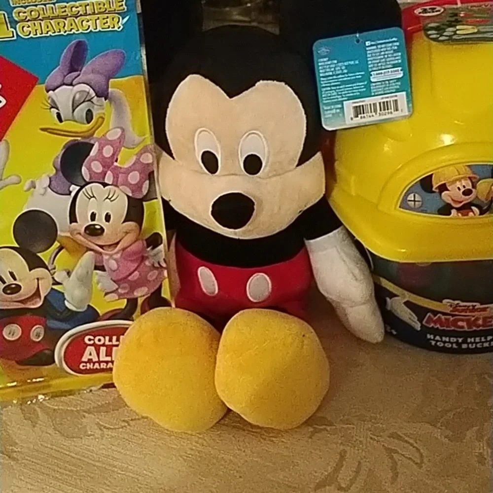 Mickey Play Set - Picture 3 of 5
